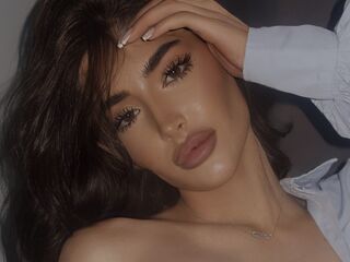 masturbating camgirl KayonaEvans