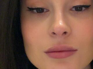 sexy webcamgirl pic KrystinTuchman