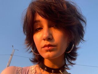 naked cam girl fingering pussy LatoshaZayicek