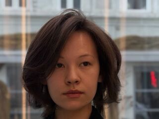 topless girl LauretteBumba