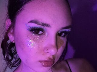 hot strip tease cam LeandraJellison