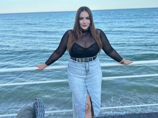 camgirl showing pussy LeillaTvin