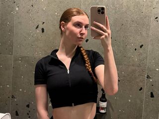 chat room webcam LessieNunz