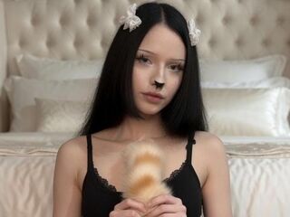 camslut naked LoraineWebley