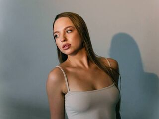 naked webcamgirl LoriHunt