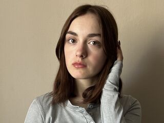 cam girl picture LouanneNading