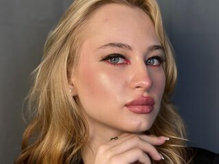 camgirl live porn webcam LucileNeuburger