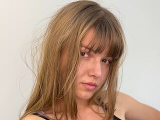 kinky webcam model LynetteOba