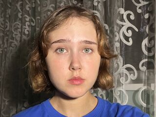 masturbating webcam girl MariaSavastru