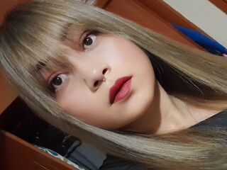 chat room webcam MercellaMorelli