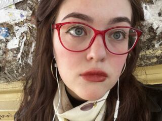 camslut fingering wet pussy MersedesRosso