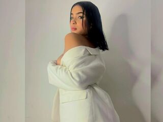 naked camgirl fingering pussy MiaNumi