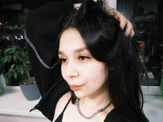 naughty camgirl masturbating with dildo MiraHills