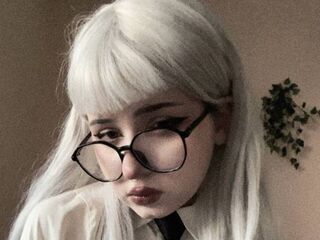 camwhore masturbating with vibrator MonikaWilsson