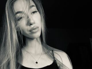 cyber sex cams NikkiTenerovich