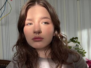 cam girl masturbating with dildo RolandaMontejo