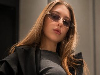beautiful girl RosamondLaich