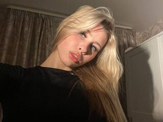 naked webcam girl photo RowanBellamy