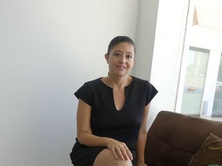 camgirl shaving pussy SatianaSofia