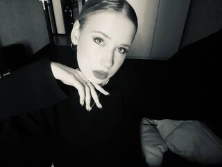 naughty camgirl masturbating SherieMcwayne