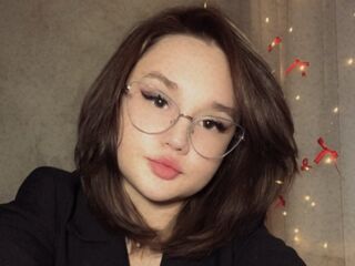 camgirl masturbating with vibrator ShielaQuam