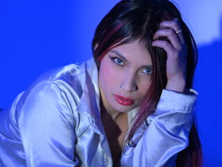 nude camgirl picture TiffanySuarez