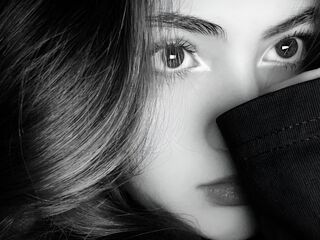 hot camwhore VickyToure