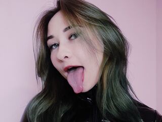 naked cam girl VikaCheers