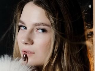 girl fingering shaved pussy VivaPadol