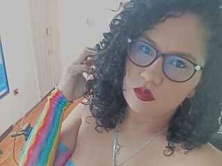 camgirl chatroom ZehraGunes